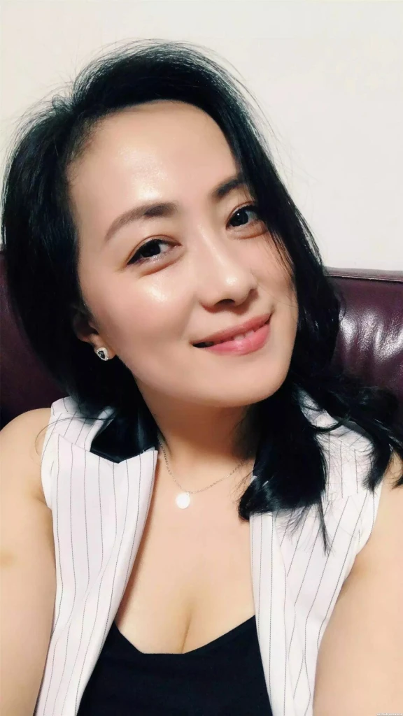 Xuejin Profile image 2